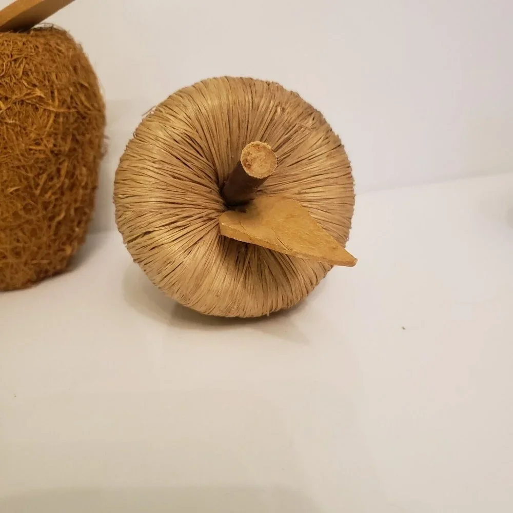 Vtg Primative Wooden Grapevine Apples‎ Set 2 Farmhouse Decorative